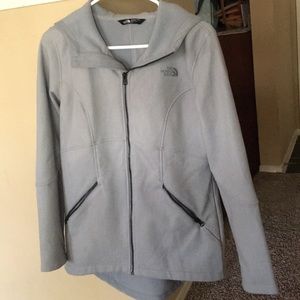 Women’s M NorthFace coat. Very lightly worn.